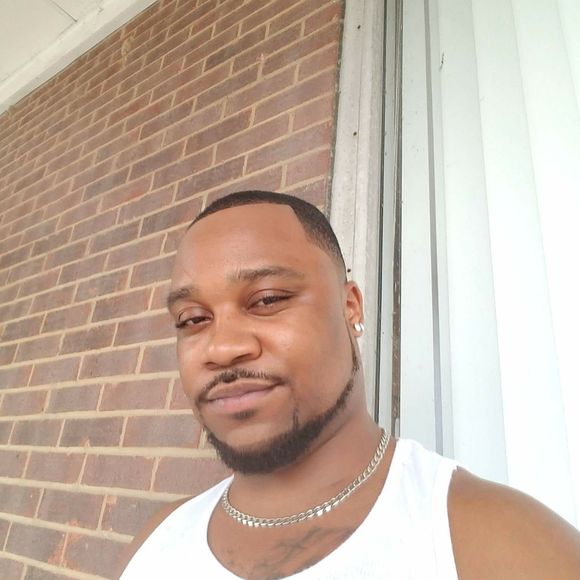 Meet your Posher, Torri - Picture 1 of 1